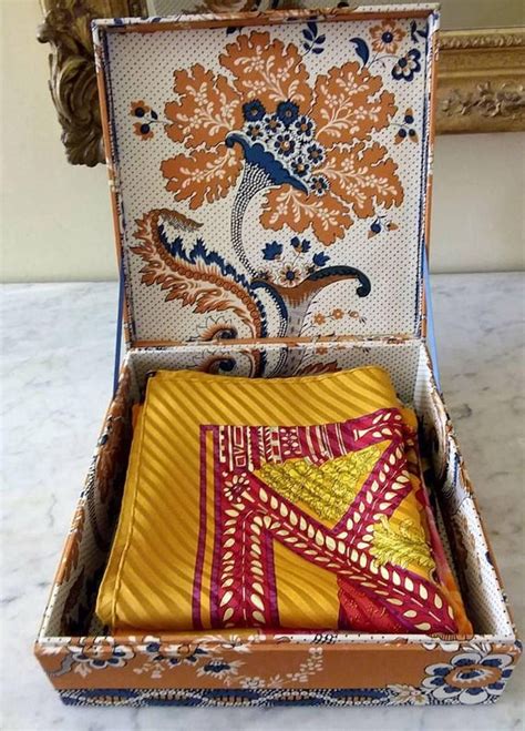 hermes scarf packaging